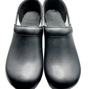 Dansko Professional Box - BLACK -EU 42 (US Women's 11.5-12)